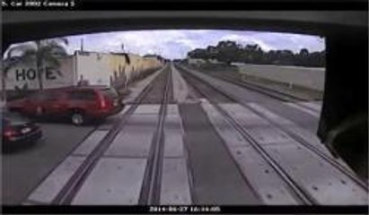 Orlando: Imágenes de accidente protagonizado por tren de SunRay