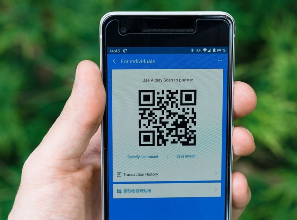 رمز الاستجابة السريعة QR Code: كيف يعمل؟ وما استخداماته؟