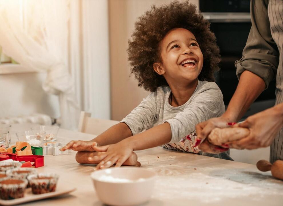 Here Are the 7 Baked Goods You Can Make and Freeze Now for All Your Holiday Meals