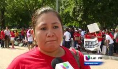 Acusa a su esposo de violación y ahora enfrenta la deportación