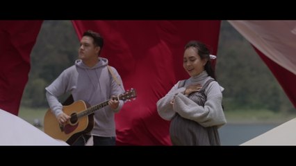 Aviwkila - Aku Atau Dia