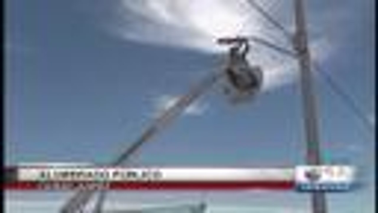 Colonias periféricas de Juárez reciben alumbrado público