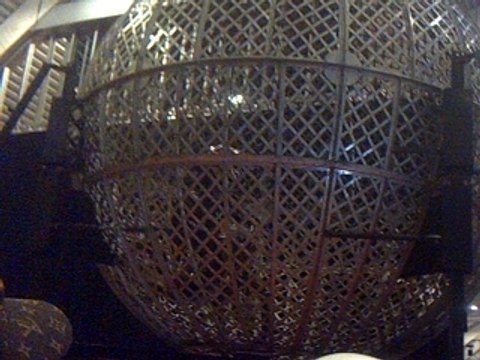 Dans la boule infernale, Salon de la moto, Mons, le 02/03/08