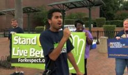 Orange: Protestan empleados de megatienda Walmart