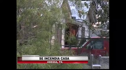 Elementos de emergencias acudieron a una casa tras reportarse un incendio el día de ayer.