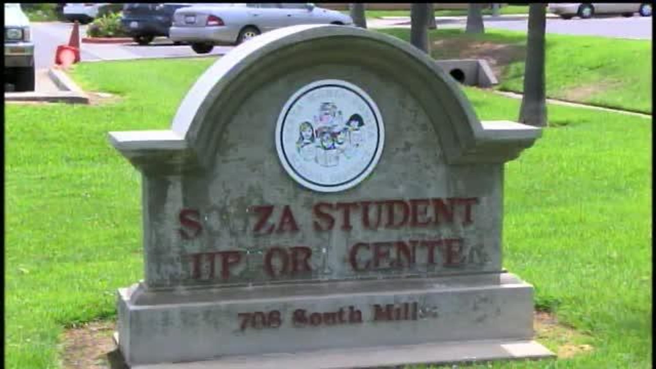 Distrito escolar batalla con la sobrepoblación en Santa María