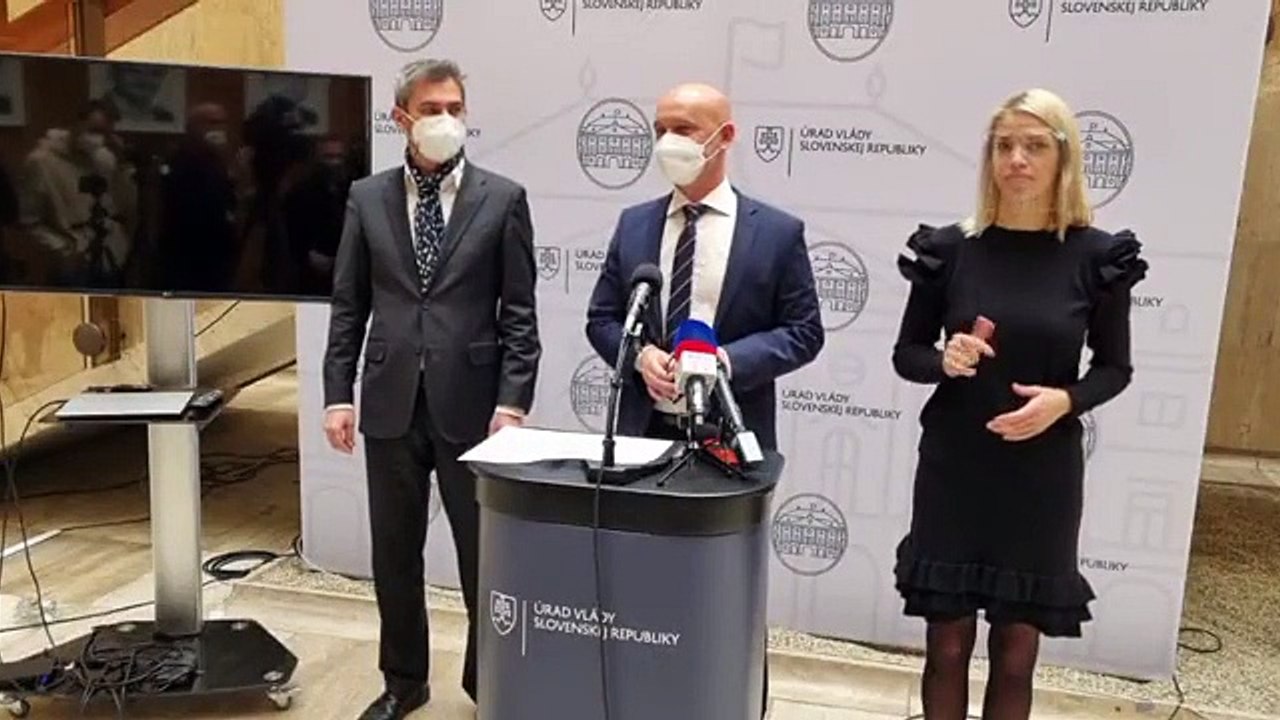 ZÁZNAM: B. Gröhling: V školách sa prezenčne vzdeláva 83 percent žiakov