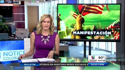 Marcha a las afuera de las oficinas del partido republicano