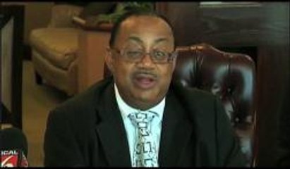 Se retira el juez Belvin Perry, Jr