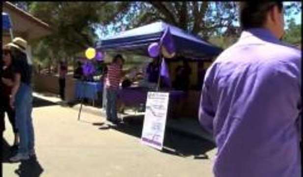 Sindicatos celebran los derechos laborales y reparten información