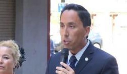 Todd Gloria anuncia que vivirá con salario mínimo por una semana