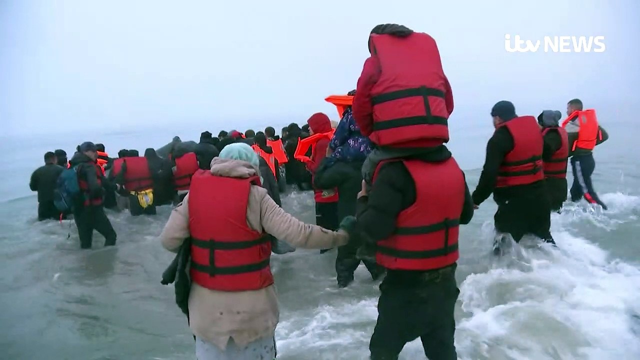 Dozens of migrants head to UK in inflatable boat