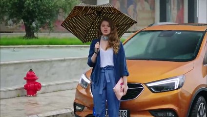 LA SRA FAZIYET Y  SUS HIJAS - 35