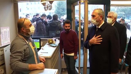 Adalet Bakanı Gül, esnafı ziyaret etti