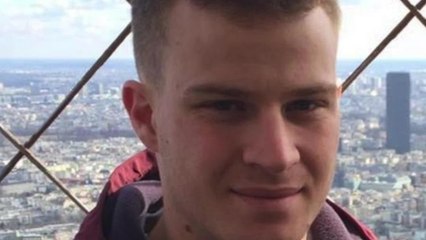 Lifeguard to sign sex offenders' register