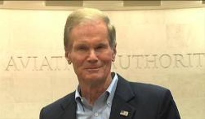 Bill Nelson propone suspender visas en países donde exista el Ébola