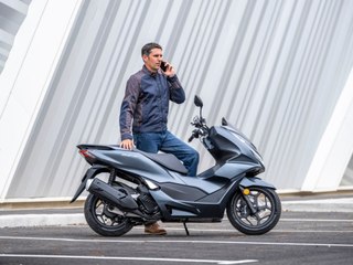 Les deux-roues les plus volés, l’automobiliste toujours plus taxé… le JT Auto