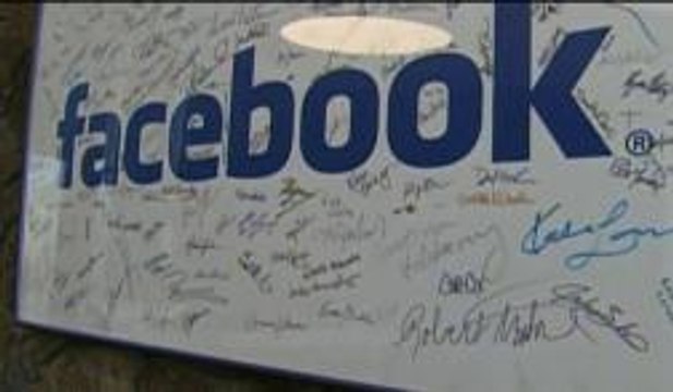 Facebook y Apple Ofrecen Congelar Óvulos de sus Empleados