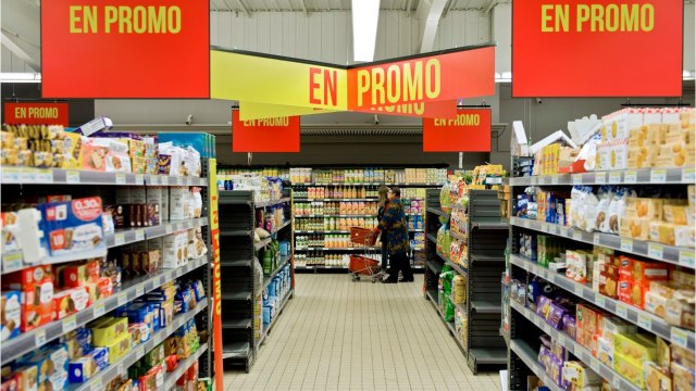 Le très joli cadeau d’une cliente aux employés d’un supermarché Match