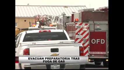 Evacúan preparatoria tras registrarse una fuga de gas