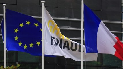PSA Peugeot Citroën voit ses immatriculations plonger, Renault limite la casse
