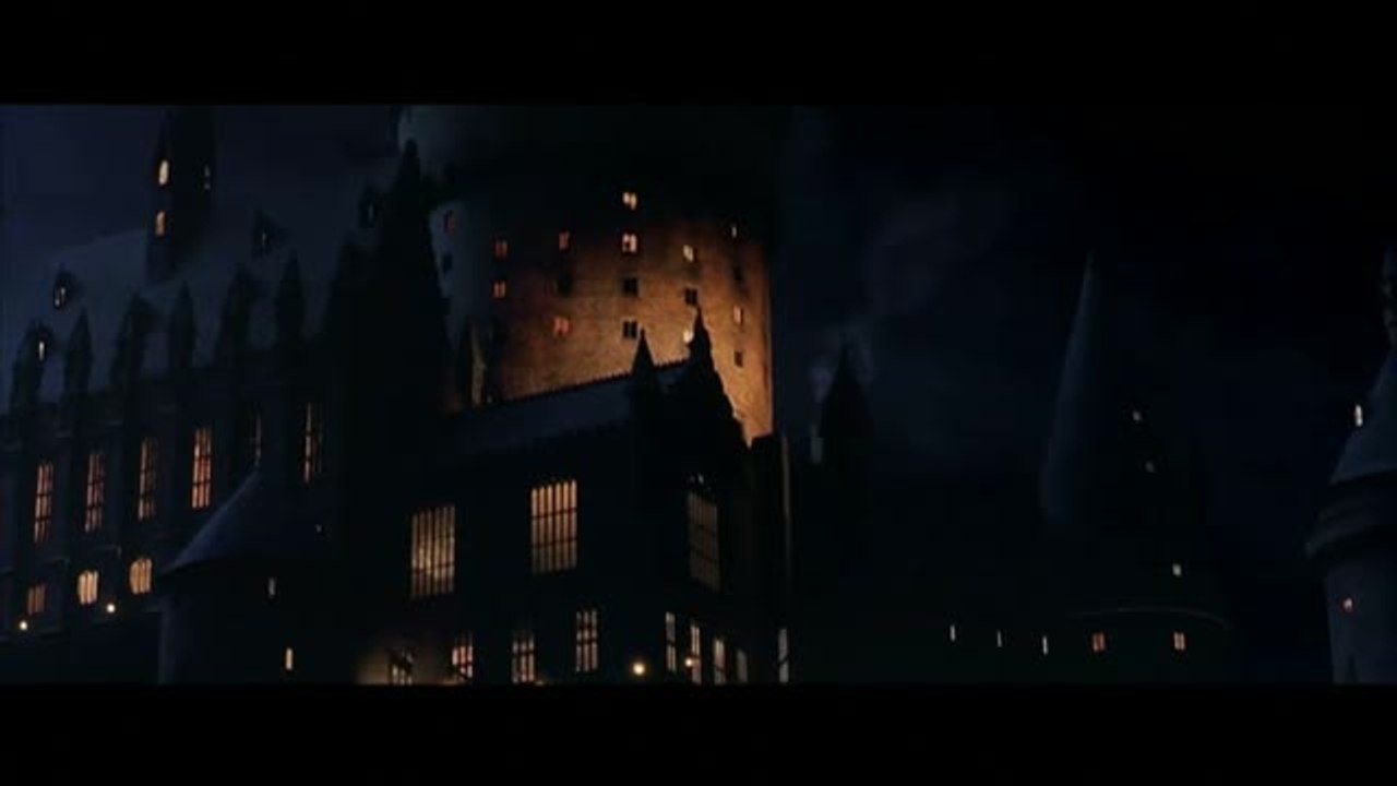 Harry Potter celebra su 20º aniversario en el cine con una tarta gigante de Howgarts