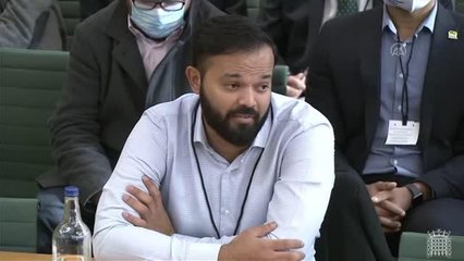 İngiltere'de kriket oyuncusu Rafiq kulübünde maruz kaldığı ırkçılığı gözyaşlarıyla anlattı