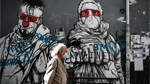 Énorme saisie de masques dans un pavillon de Seine-Saint-Denis