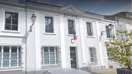 Cette maire des Hauts-de-Seine gère sa commune depuis... sa maison de vacances