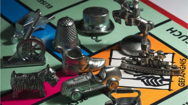 Convoqué par la justice à cause de billets de Monopoly