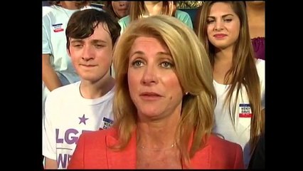 La senadora Wendy Davis visitó la Universidad Texas A&M