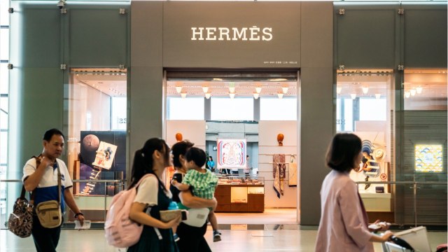 À Canton, Hermès bat son record de ventes pour sa réouverture