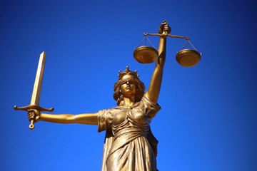 Frais bancaires excessifs : “la pratique soulevée par la DGCCRF n’est qu’une parmi d’autres et ce n’est pas la pire !”