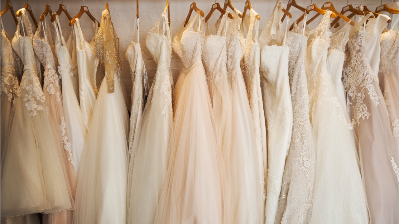 Les stocks de robes de mariée Pronuptia seront vendus aux enchères -  Capital.fr