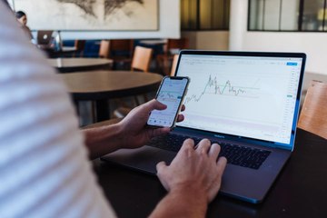 Pourquoi les Bourses pourraient souffrir de l’incertitude politique ?