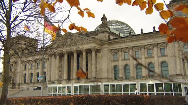 Чудовищный сигнал : разговор Меркель с Лукашенко комментируют немецкие политики (16.11.2021)