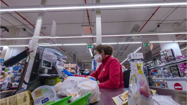 Carrefour, Auchan… des supermarchés en Italie font une ristourne de 10% aux plus pauvres