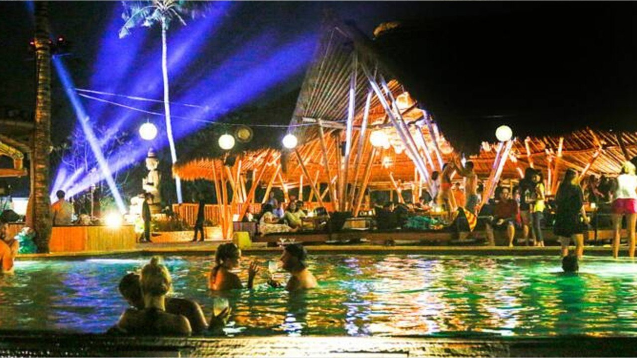 Boire de l’alcool à Bali pourrait bientôt vous conduire en prison