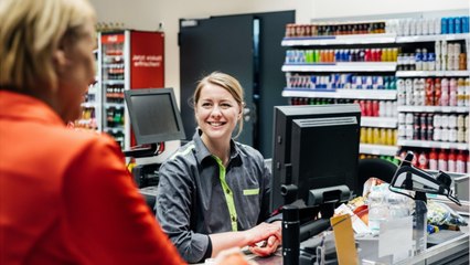 Ceux qui continuent à travailler pourraient recevoir une prime