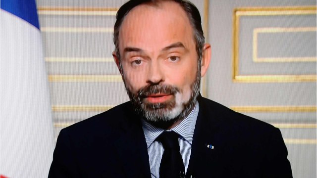 Il est même interdit de se rendre à un enterrement rappelle Edouard Philippe