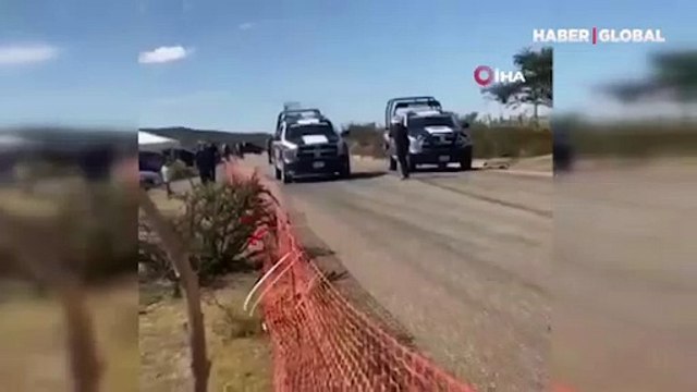 Meksika’da devriye araçlarıyla yarışan polisler görevden alındı