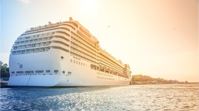 Le milliardaire Richard Branson lance ses croisières de luxe interdites aux enfants