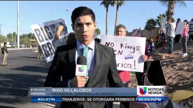 MIembros del Tea Party protestaron contra la orden ejecutiva