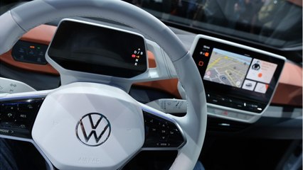 Volkswagen dévoile son nouveau logo au salon de Francfort