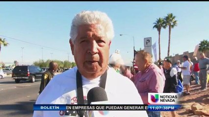 Manifestaciones fuera de la escuela Del Sol
