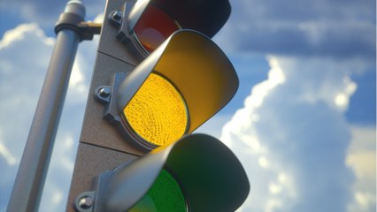 Pourtant pas réglementaires, les feux tricolores "intelligents" se multiplient en France