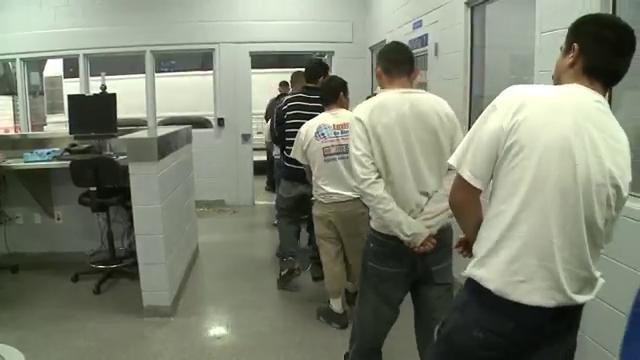 Líder del concejo del condado Prince William expone lista de inmigrantes amenazantes