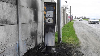 Bretagne, Savoie... les incendies de radars s'enchaînent partout en France