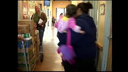 El Banco de Comida local dona comida semanalmente