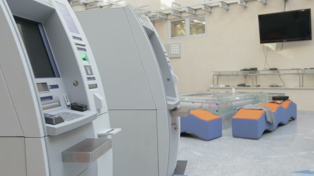 Banque : retraités, voici les établissements qui vous facturent le moins de frais